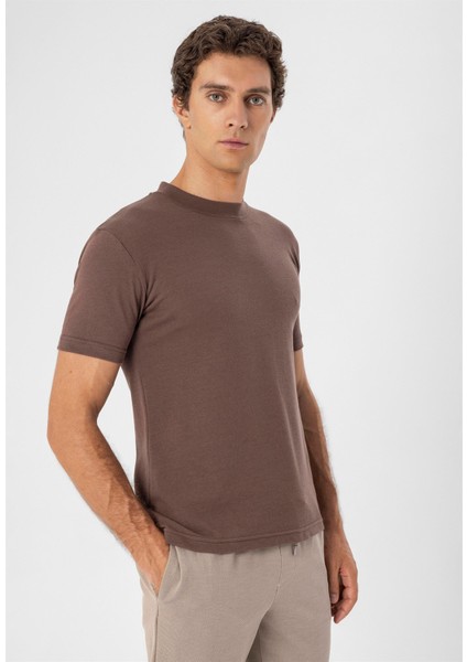 Kahve Bisiklet Yaka Slim Fit T-Shirt