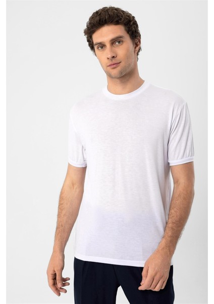 Beyaz Bisiklet Yaka Erkek T-Shirt fırsatları