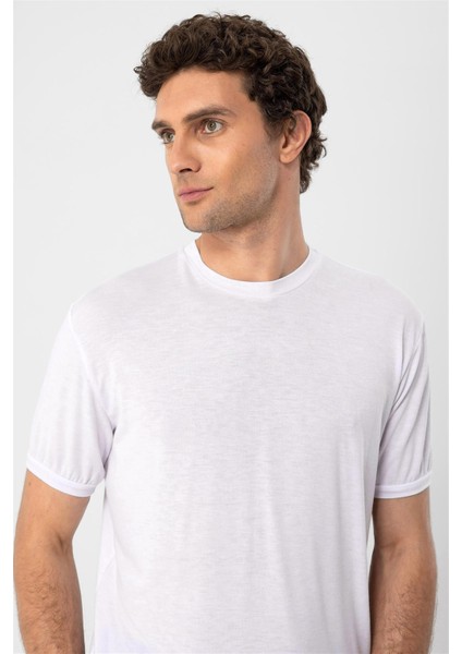 Beyaz Bisiklet Yaka Erkek T-Shirt indirimleri