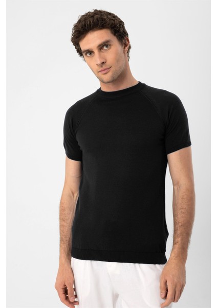 Siyah Bisiklet Yaka Triko T-Shirt