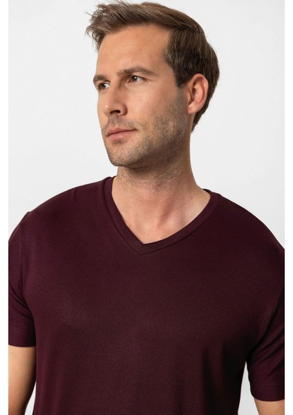 Mürdüm Basic V Yaka Erkek T-Shirt indirimleri