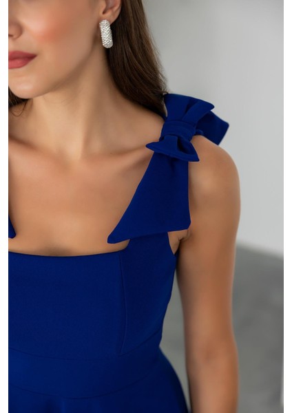 Kadın Krep Kumaş Kare Yaka Omuzda Fiyonk Detaylı Midi Boy Elbise fiyatları