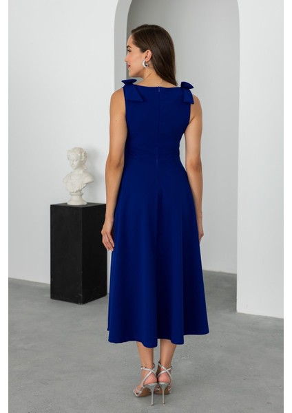 Kadın Krep Kumaş Kare Yaka Omuzda Fiyonk Detaylı Midi Boy Elbise modelleri