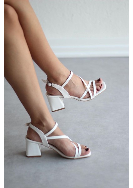 Y831 Beyaz Deri Kadın Topuklu Ayakkabı indirimleri