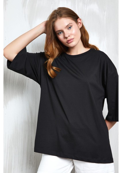 Siyah Oversize Basic Penye T-Shirt 25358 fırsatları