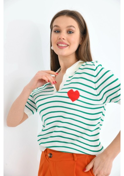 Kadın Çizgili Kalpli Mevsimlik Triko Kazak