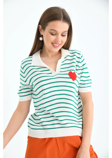 Kadın Çizgili Kalpli Mevsimlik Triko Kazak fırsatları