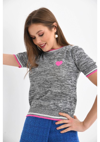 Gri-Turkuaz Kalp Desenli Kısa Kol Mevsimlik Kazak fiyatları