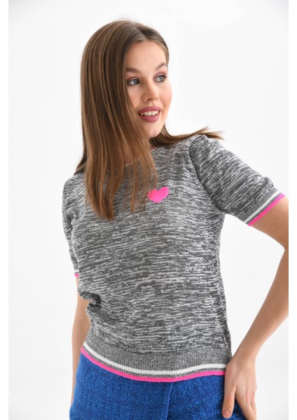 Gri-Turkuaz Kalp Desenli Kısa Kol Mevsimlik Kazak modelleri