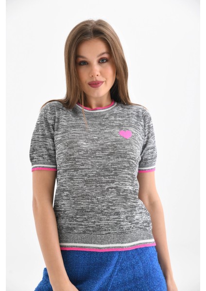 Gri-Turkuaz Kalp Desenli Kısa Kol Mevsimlik Kazak fırsatları