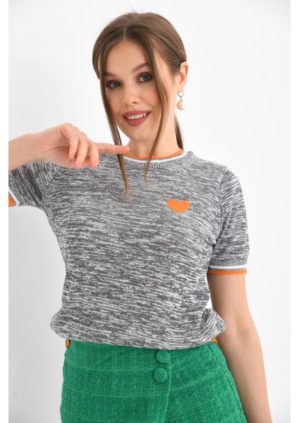 Gri-Turkuaz Kalp Desenli Kısa Kol Mevsimlik Kazak