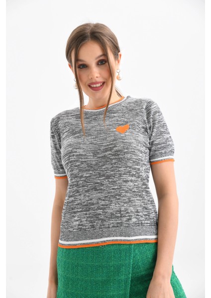 Gri-Turkuaz Kalp Desenli Kısa Kol Mevsimlik Kazak modelleri