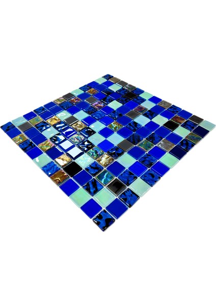 Havuz ve Yaşam Alanlarının Tüm Yüzeyleri Için Kristal Cam Mozaik. Cam Ölçüleri: 23X23X4 Mm. File Ölçüsü: 30X30 Cm. (1 Kutu=11 File Karo=1 M2 Fiyatıdır)