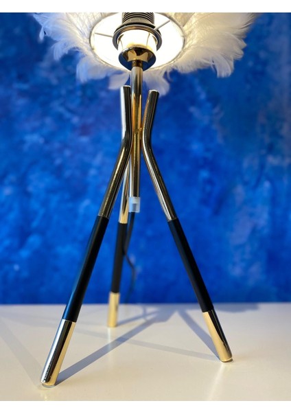 E27 Tüylü Model Tripod Modern Gold Ayak Abajur Lamba 46-70 Modern Altın 1 Metal