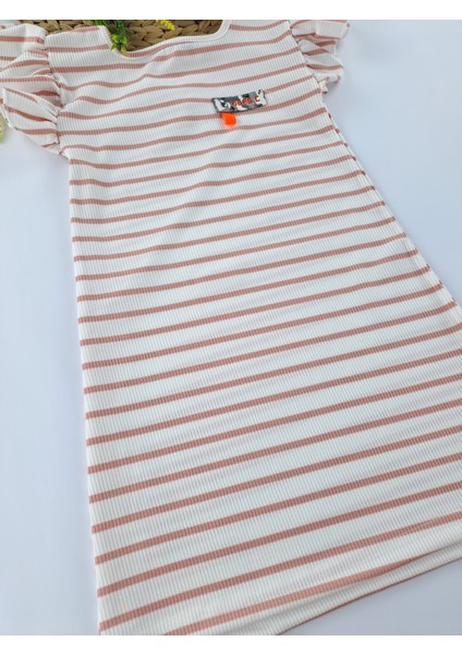 Kız Çocuk Uzun Elbise Fitilli Kumaş Çizgili Armalı Fırfırlı Kol Yazlık Iki Farklı Renk Seçeneği modelleri