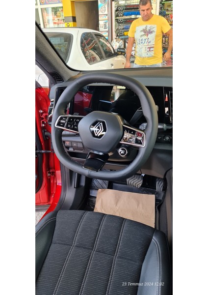 Renault Megane 5 Uyumlu Dikmeli Direksiyon Kılıfı Noktalı Desen Siyah Renk 38×10.5cm fiyatları