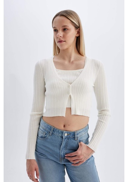 Regular Fit Crop Düğmeli V Yaka Triko Hırka A2076AX24AU