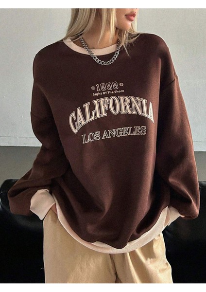 Kadın Kahverengi California Baskılı Bisiklet Yaka Bej Yaka Detay Oversize Sweatshirt