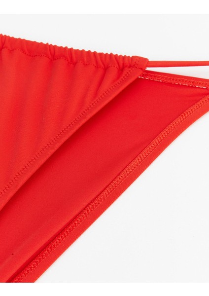 Uv Korumalı Bağlama Detaylı Kadın Bikini Alt modelleri