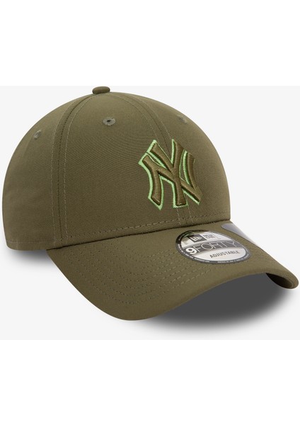 New Era New York Yankees Team Outline 9forty.-