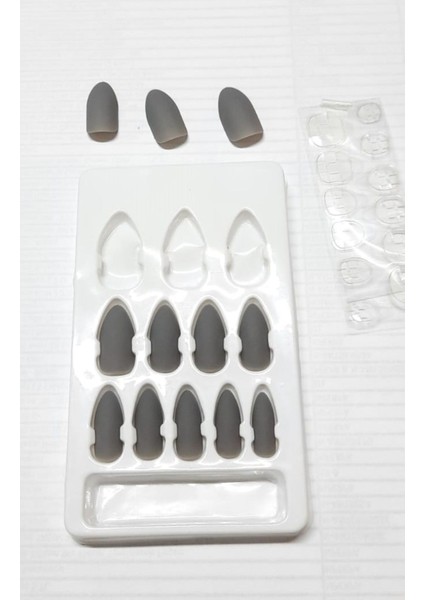 Mat Gri Tak Çık Tırnak Seti Yapışkanlı Takma Tırnaklar 12'li