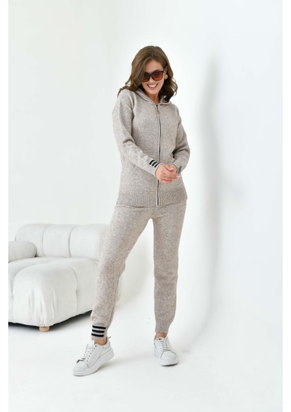 Kadın Çizgi Detaylı İkili Takım Taş 20661 modelleri