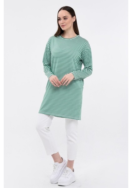 Kadın Çizgili Bisiklet Yaka Spor Tunik fırsatları