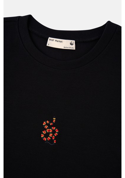 WWF Market Mercan Yılanı Rıbana Crop T-Shirt  Siyah