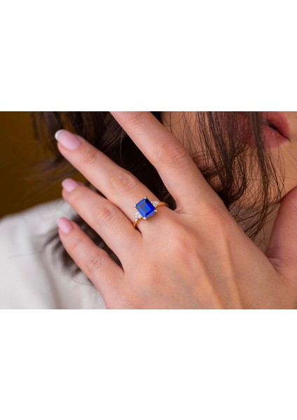 14 Ayar Kenarları Yuvarlak Taşlı Lacivert Baget Kesim Yüzük fiyatları