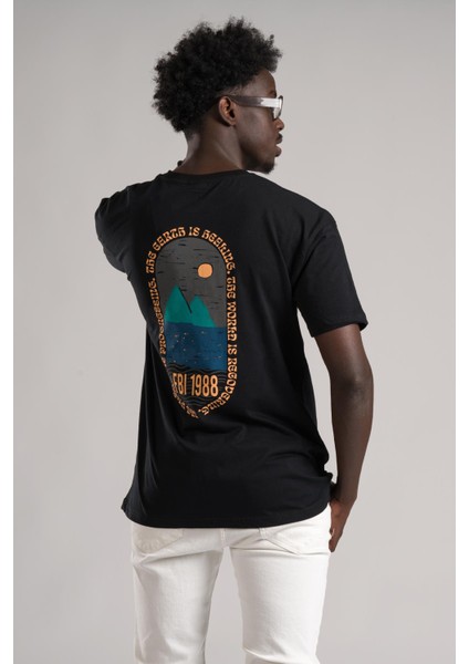 Fbı Yarım Oversize (Hafif Bol Kesim) Arkası Baskılı Pamuklu T-Shirt fırsatları