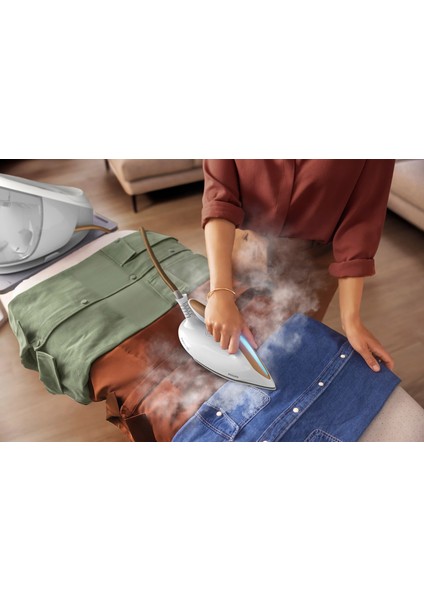 Perfectcare Premium Buhar Kazanlı Ütü 7000 Serisi, 600G Şok Buhar, 120G/DK Sürekli Buhar, Steamglide Elite Taban, Optimaltemp Teknolojisi, 1,8l Çıkarılabilir Su Haznesi