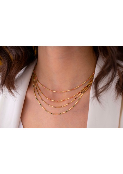 14 Ayar Altın Renkli Mineli Noktalı Çubuklu Zincir Kolye