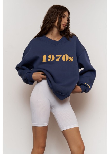 Mai 1970S Indigo Oversize Unisex Sweatshirt