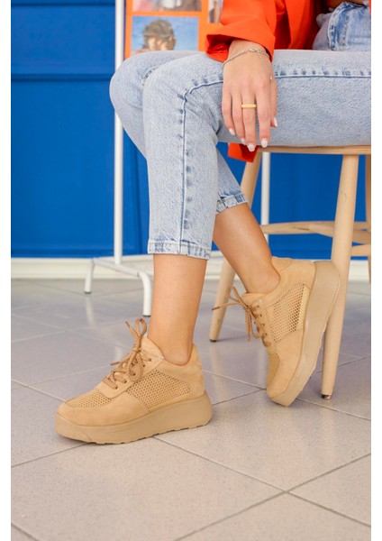 Alanla Model 4 cm Tabanlı File Detaylı Snekars Spor Ayakkabı Camel