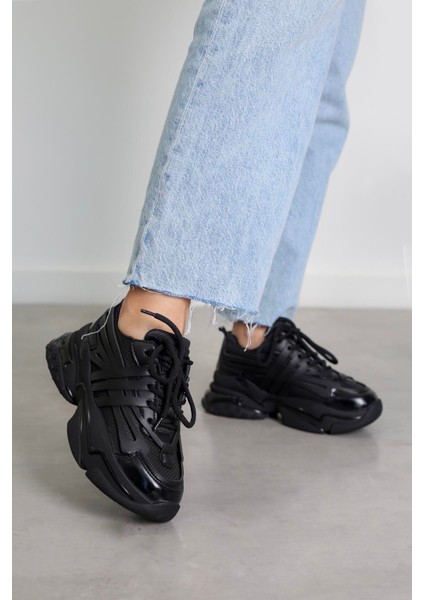 K151 Model 5 cm Tabanlı Yeni Sezon Spor Ayakkabı Sıyah