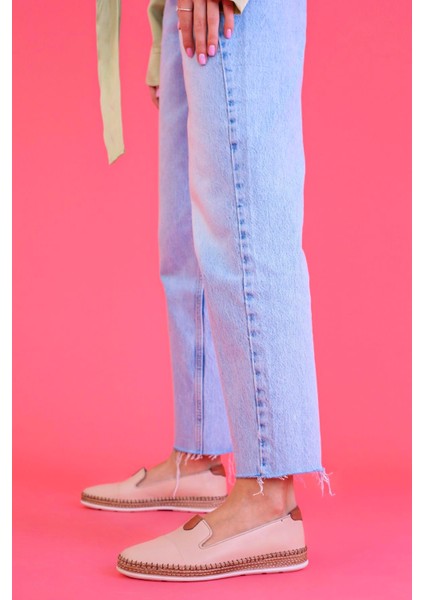 Nari̇ Model Ortopedi̇k Taban Orji̇nal Deri̇ Babet Bej