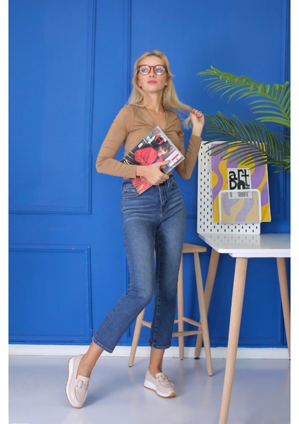 IZ2227 Model 5 cm Tabanlı Toka Detaylı Ayakakbı Babet Ten.rugan fırsatları