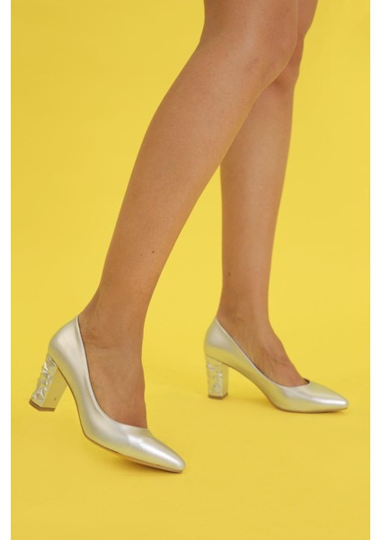 7 cm Kristal Topuk Ayakkabi Stiletto Gumus