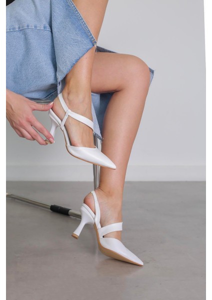 Strap Model 8 cm Topuklu Ayakakbı Beyaz modelleri
