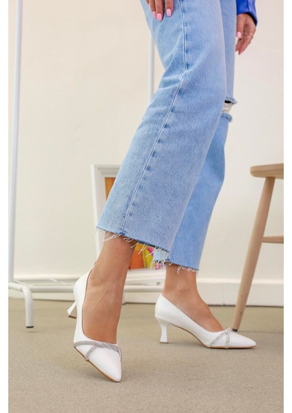 Damion Model 5 cm Topuklu Taş Detaylı Topuklu Ayakakbı Bey.tas