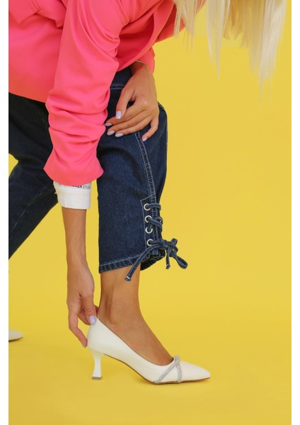 Damion Model 5 cm Topuklu Taş Detaylı Topuklu Ayakakbı Bey.tas fırsatları