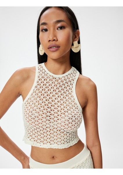 x Melis Ağazat - Crop Halter Yaka Kroşe Üst