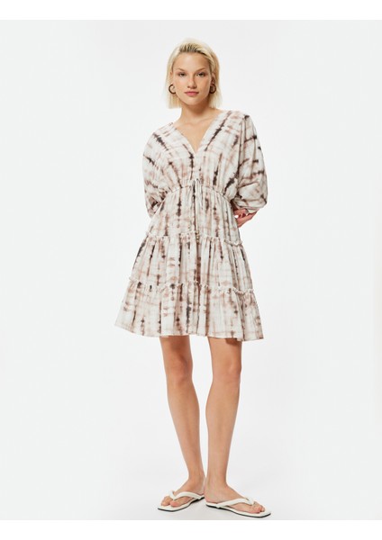 x Şahika Ercümen - Mini Balon Kol Elbise Batik Desenli V Yaka Katlı Pamuklu modelleri