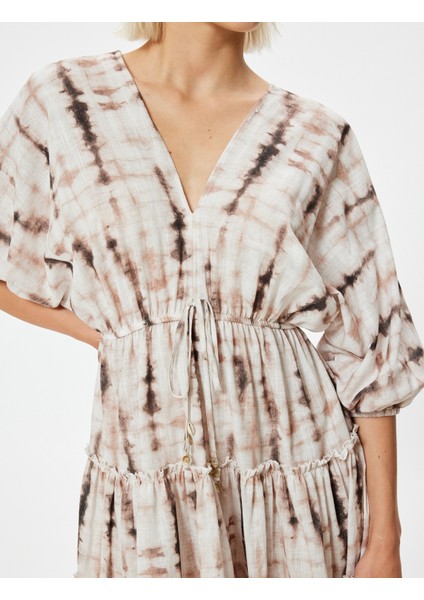 x Şahika Ercümen - Mini Balon Kol Elbise Batik Desenli V Yaka Katlı Pamuklu indirimleri