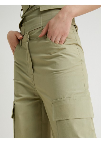 Oversize Kargo Pantolon Geniş Paça Ekstra Cep Detaylı