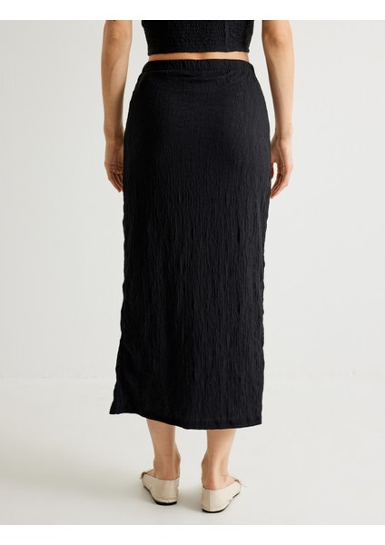 x Melis Ağazat Midi Boy Kruvaze Etek Dokulu Aksesuar Detaylı fırsatları