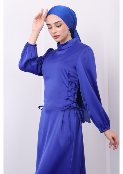 Saks Mavi Yan Detaylı Saten Abiye fırsatları