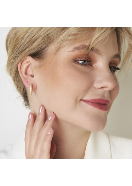 Yarım Yuvarlak Taşlı Halka Küpeler fırsatları