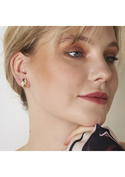 Yaprak Model Taşlı Küpeler indirimleri