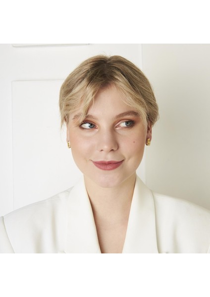 Sevilen Taşlı Spiral Küpeler fırsatları